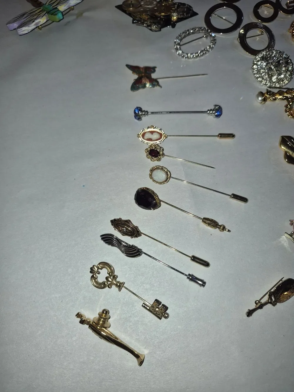 Assorted Vintage Mixed Metal Jewelry Lot - Gold and Silver Tones Lot 2